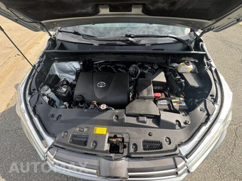2018 Toyota Highlander LE Plus - miniatura 11