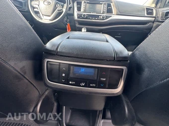 2018 Toyota Highlander LE Plus - miniatura 30