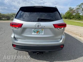 2018 Toyota Highlander LE Plus - miniatura 4