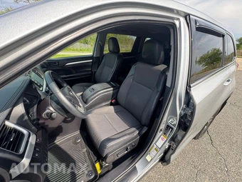 2018 Toyota Highlander LE Plus - miniatura 41