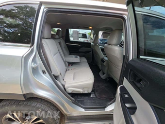 2018 Toyota Highlander LE Plus – miniatura 17