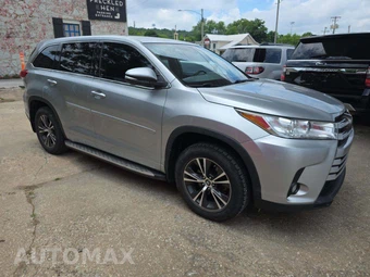 2018 Toyota Highlander LE Plus – miniatura 4