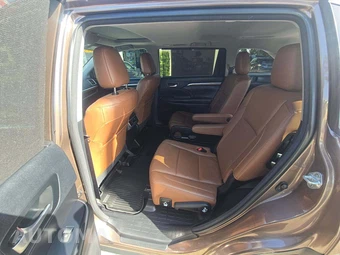 2018 Toyota Highlander Limited – miniatura 10