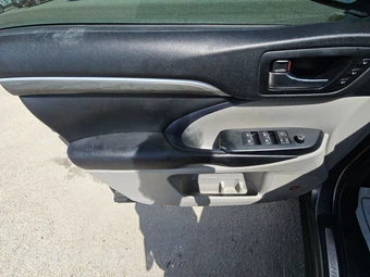 2018 Toyota Highlander Limited Platinum – miniatura 9