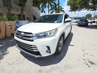 2018 Toyota Highlander Limited Platinum