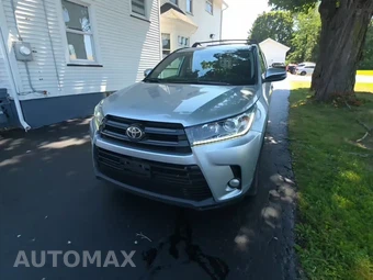2018 Toyota Highlander SE