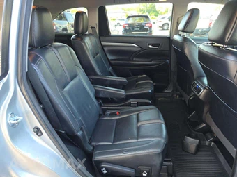 2018 Toyota Highlander SE – miniatura 14