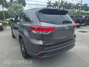 2018 Toyota Highlander SE - miniatura 2