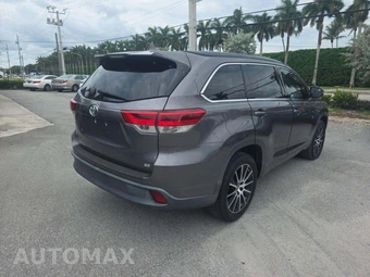 2018 Toyota Highlander SE - miniatura 3
