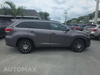 2018 Toyota Highlander SE - miniatura 4