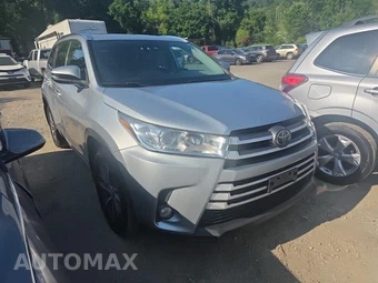 2018 Toyota Highlander XLE – miniatura 3