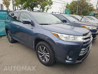 2018 Toyota Highlander XLE – miniatura 3