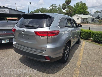 2018 Toyota Highlander XLE – miniatura 3