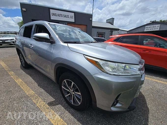 2018 Toyota Highlander XLE – miniatura 4