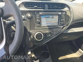 2018 Toyota Prius c One – miniatura 10