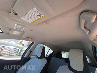 2018 Toyota Prius c One – miniatura 11