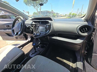 2018 Toyota Prius c One – miniatura 19