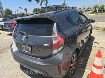 2018 Toyota Prius c One – miniatura 3