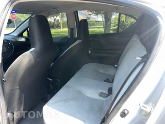 2018 Toyota Prius c One - miniatura 5
