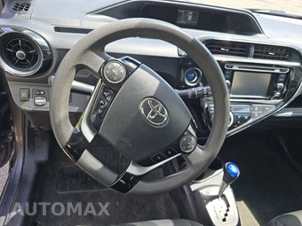 2018 Toyota Prius c Three - miniatura 10