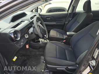 2018 Toyota Prius c Three - miniatura 7