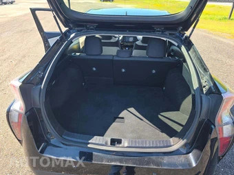 2018 Toyota Prius Three – miniatura 11