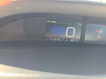 2018 Toyota Prius Three – miniatura 6