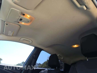 2018 Toyota Prius Three – miniatura 8