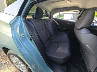 2018 Toyota Prius Three – miniatura 16
