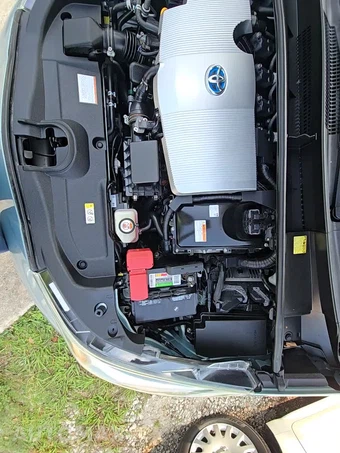 2018 Toyota Prius Three – miniatura 22