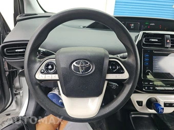 2018 Toyota Prius Two Eco – miniatura 10