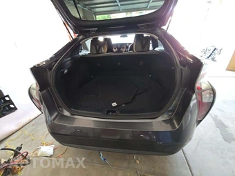 2018 Toyota Prius Two – miniatura 14