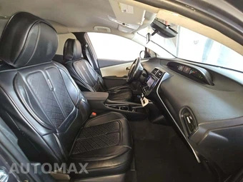 2018 Toyota Prius Two – miniatura 18