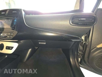 2018 Toyota Prius Two – miniatura 19