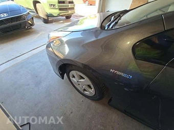 2018 Toyota Prius Two – miniatura 24