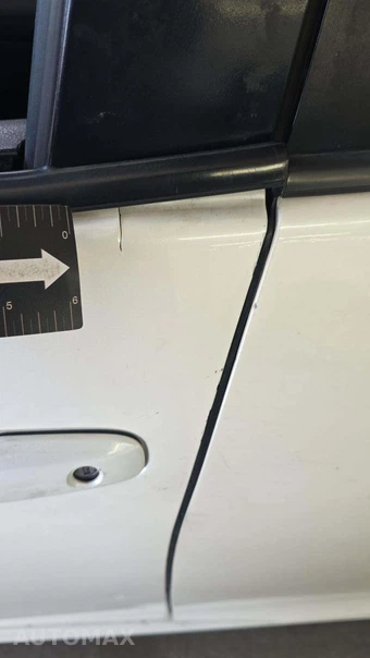 2018 Toyota Prius Two - miniatura 34