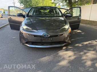 2018 Toyota Prius Two - miniatura 2