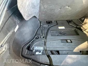 2018 Toyota Prius Two - miniatura 28