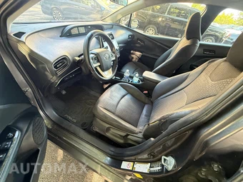 2018 Toyota Prius Two - miniatura 31