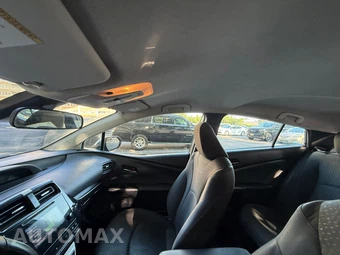 2018 Toyota Prius Two - miniatura 32
