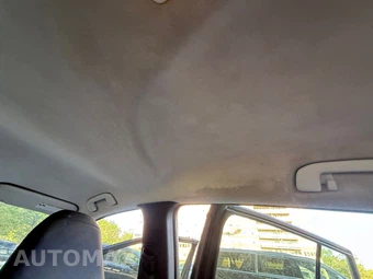 2018 Toyota Prius Two - miniatura 41