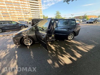 2018 Toyota Prius Two - miniatura 82
