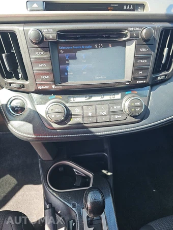 2018 Toyota RAV4 Adventure – miniatura 11