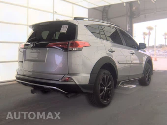 2018 Toyota RAV4 Adventure – miniatura 4