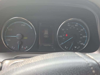 2018 Toyota RAV4 Hybrid LE - miniatura 9