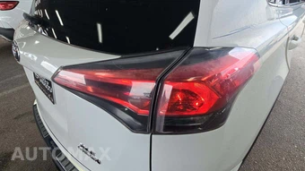 2018 Toyota RAV4 Hybrid XLE - miniatura 20