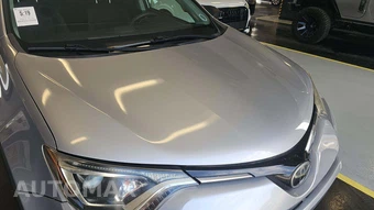 2018 Toyota RAV4 LE - miniatura 22