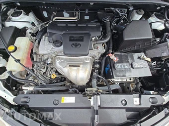 2018 Toyota RAV4 LE - miniatura 15