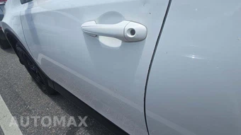 2018 Toyota RAV4 LE - miniatura 22