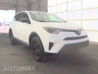 2018 Toyota RAV4 LE - miniatura 3